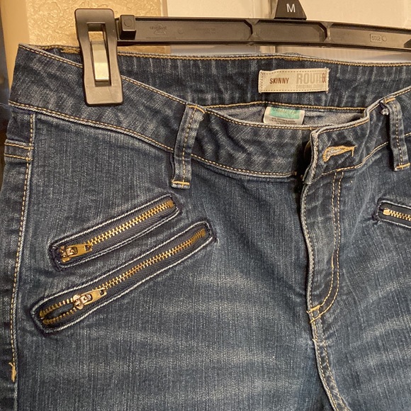 Route 66 Dark Denim skinny Jean's - Picture 2 of 5